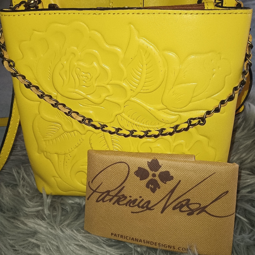 PATRICIA NASH. CROSS BODY BAG
